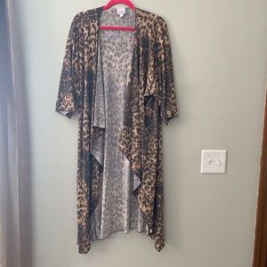 Medium leopard lularoe Shirley
